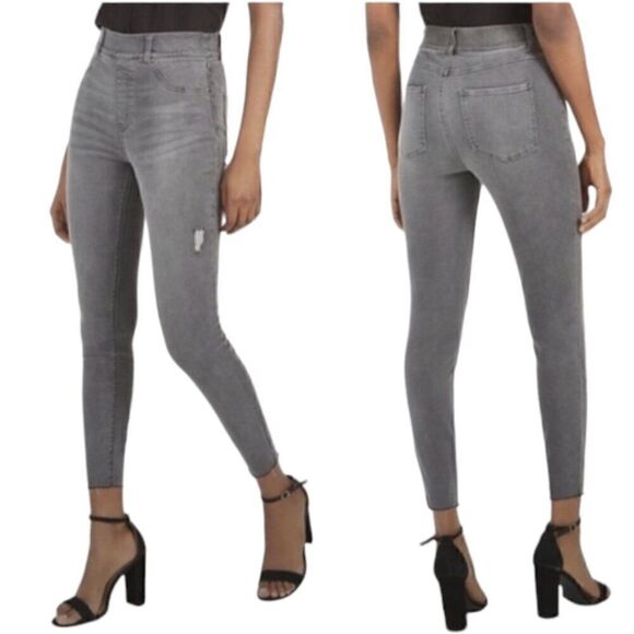 Spanx Size Medium 6/8 Distressed Ankle Skinny Grey Denim Jeans with Raw Hem - Picture 1 of 5